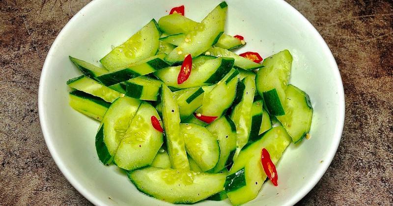 Món gỏi râu bạch tuộc chua ngọt, thanh mát, giòn ngon